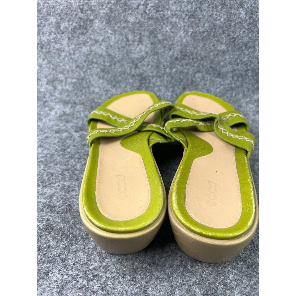 Ecco Green Sandals with Crisscross Straps and Cushioned Footbed - Picture 4 of 5